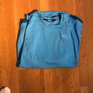 Nike dri fit short sleeve t